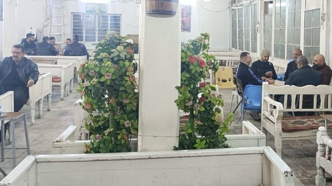 كان يضم ركناً لأهل كربلاء.. صور من مقهى محمد غايب في الأعظمية بشروطه الصارمة!