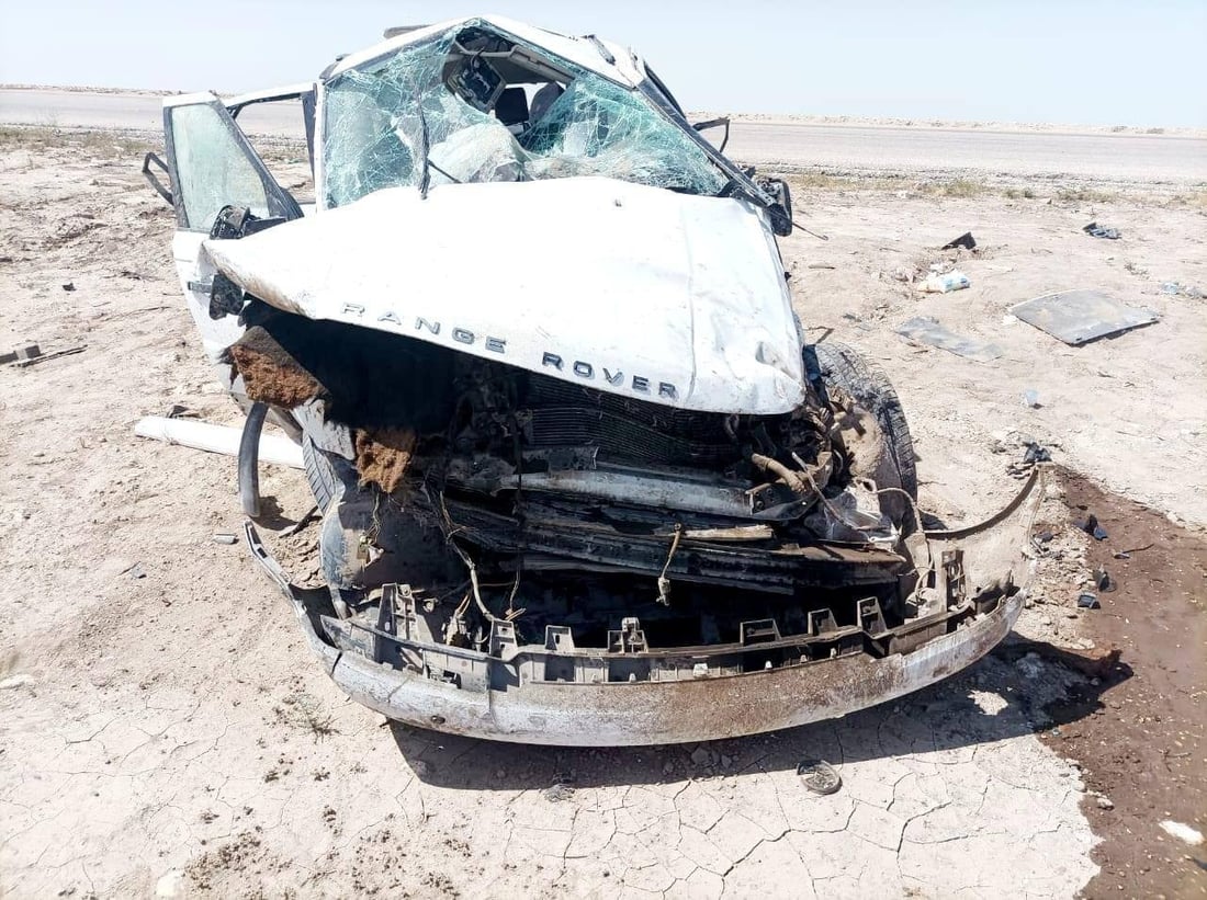 صور: مصرع شخص وإصابة 2 آخرين في انقلاب “رانج روفر” على سريع المثنى