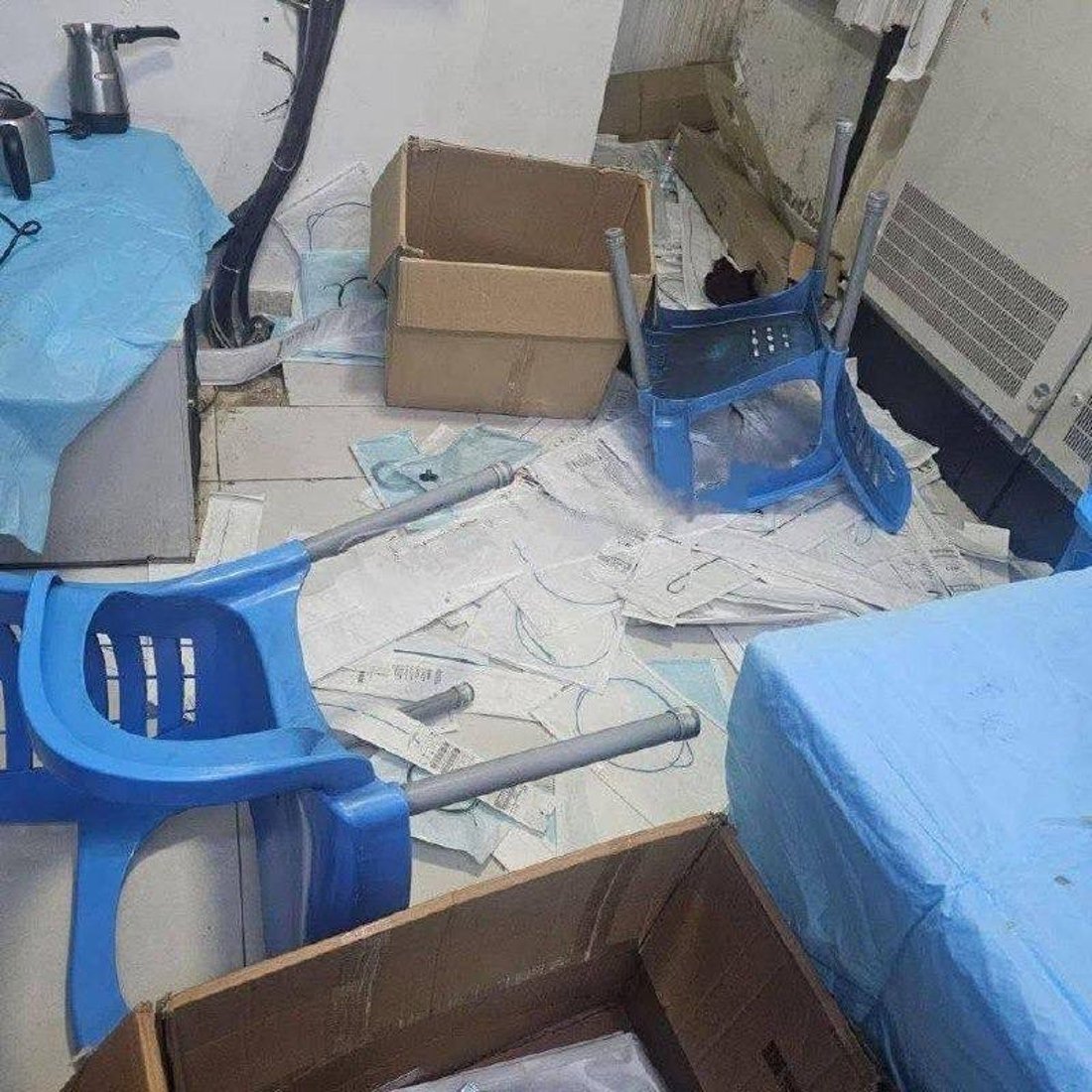 الداخلية تعتقل 7 أشخاص اقتحموا مستشفى الهلال الأحمر واعتدوا على كوادره