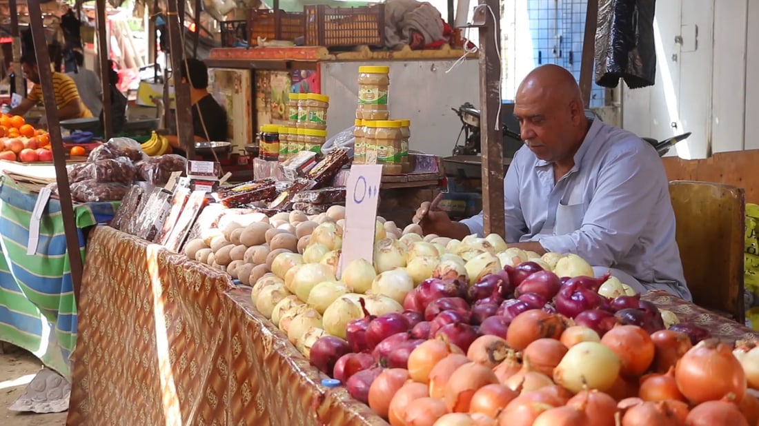 صور: ارتفاع سعر الخضروات في البصرة.. الأمطار تؤخر وصول البضاعة من كردستان وإيران