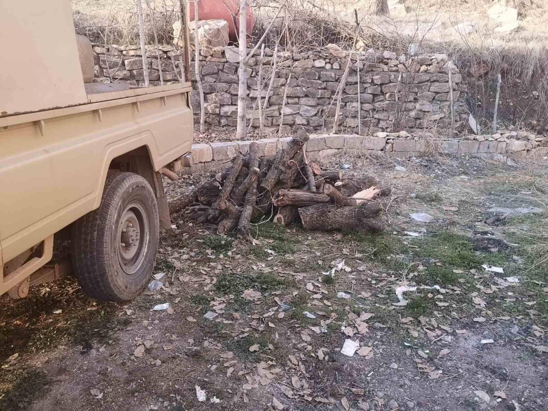 دوو بیرهەڵكەن و داربڕێک دەستگیركران