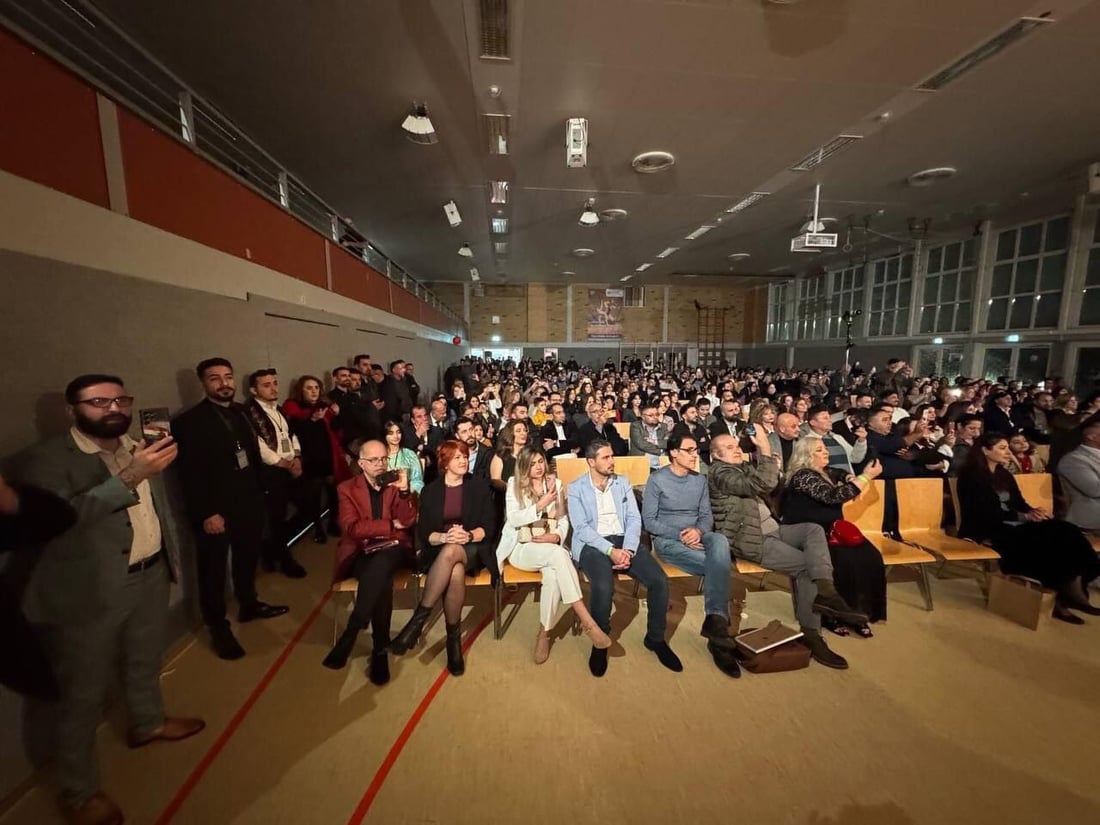 پەیکەرسازێکی هەڵەبجەیی لە ئەڵمانیا خەڵات دەکرێت