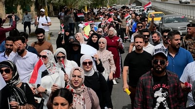 فيديو: 15 ألف خريج يهددون بإغلاق شوارع بغداد خلال القمة العربية