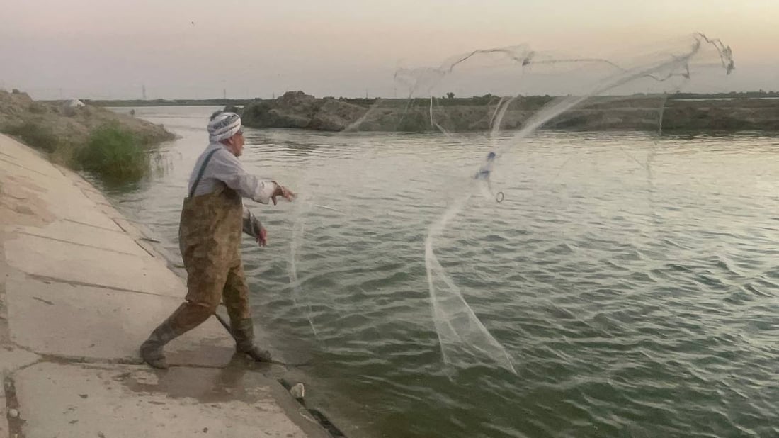 فيديو: شلال البصرة العجيب.. دجلة ينزلق عكسياً نحو الفرات وازدحم بـ”السواح”