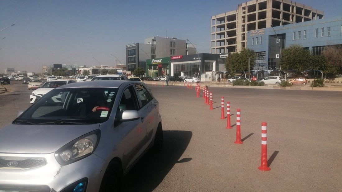 انتبهوا للعلامات المرورية.. شارع “100 متري” في أربيل مغلق جزئياً (صور)