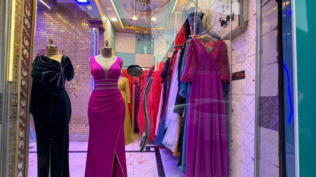 معبر “القجق” بين البصرة والكويت.. “سوق البنات” انتهى وبقيت حلوى الخليج (صور)