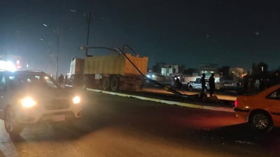 كربلاء: “فتى الشاحنة الطائش” يصنع الضوضاء ويصطدم بـ”مرسيدس”