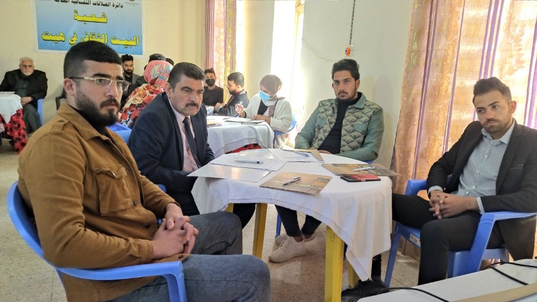 صور: شباب هيت يناقشون قانون مجالس المحافظات ويقترحون تعديل فقرتين
