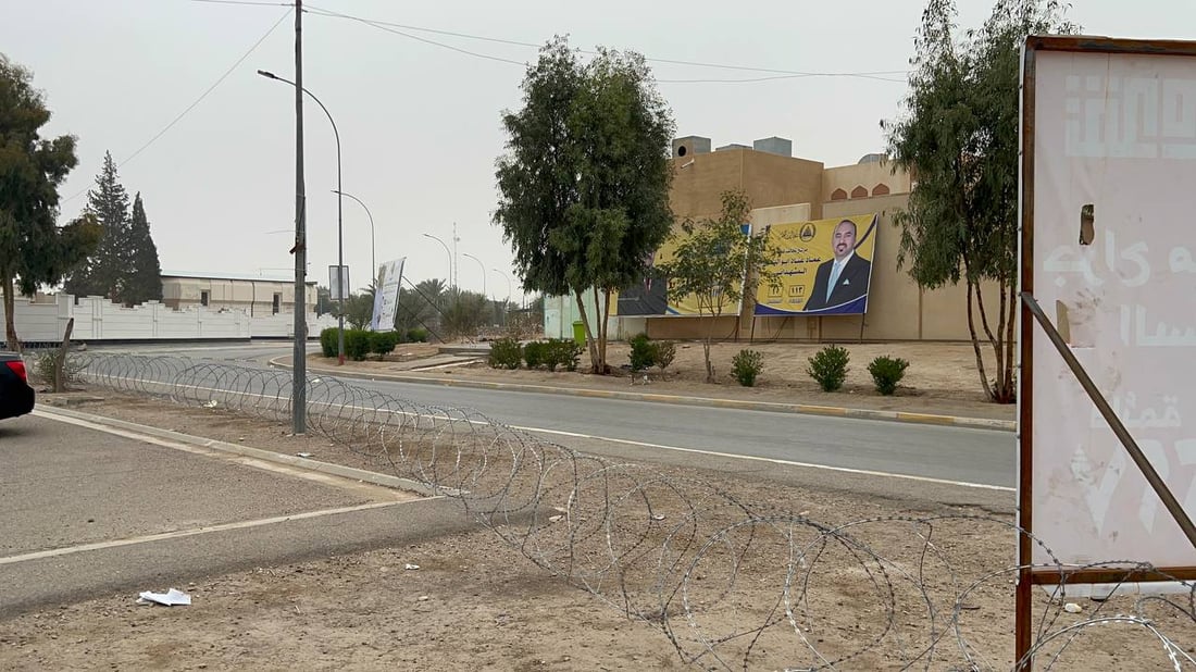 صور الاقتراع العام.. شوارع “عنة” خالية إلا من دعايات المرشحين