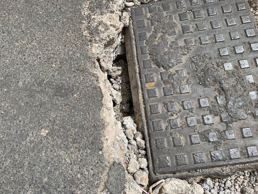 بغداد: مطبات شارع 60 “خطرة”.. التبليط لم يصمد والبلدية تشكو “الضغط”