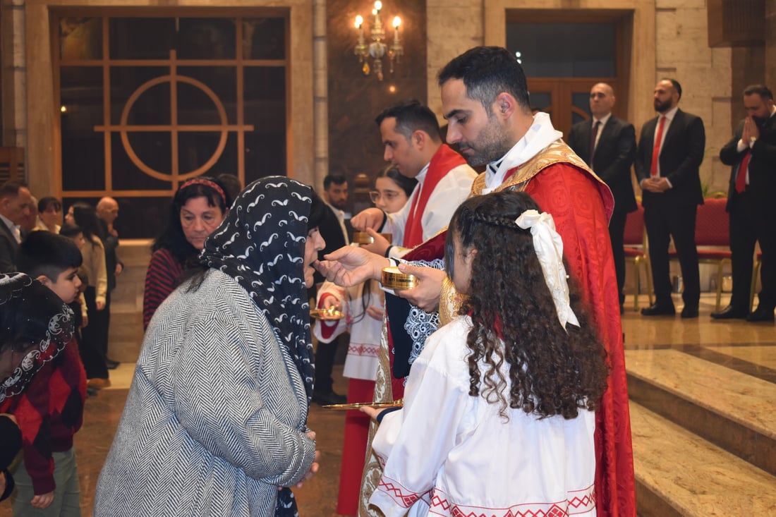 خميس الأسرار.. مشاهد من طقس غسل الأرجل بعد العشاء الأخير