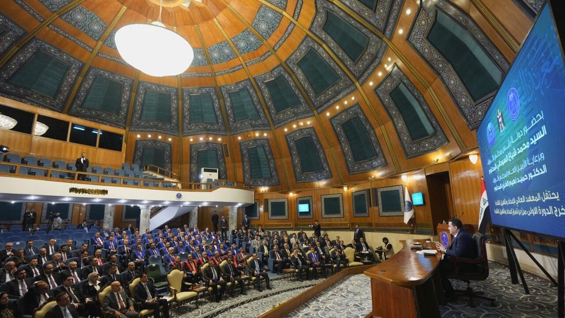 صور من القاعة الفخمة: السوداني يخاطب 48 “قائداً” وينتظر منهم تغيير المعادلة