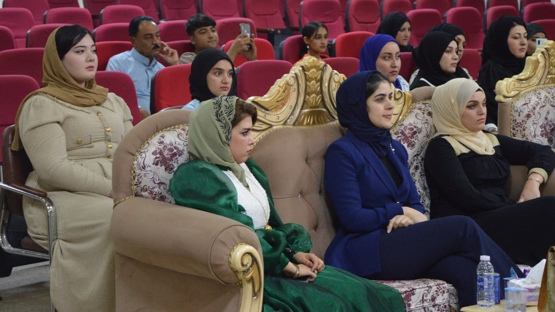 تكريت: آفاق صالح تصدر كتاباً جديداً.. حمل عنوان “جمرات دافئة” (صور)