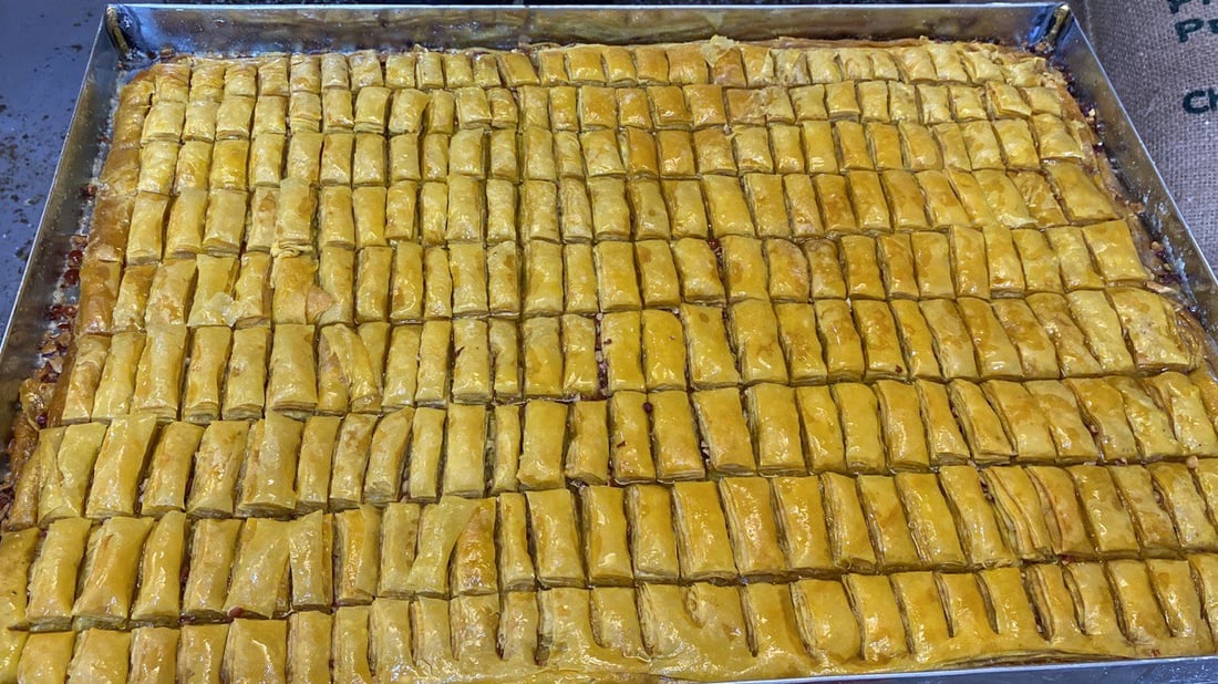صور: بقلاوة رمضان في الناصرية بـ 3 آلاف لكن بدون فستق
