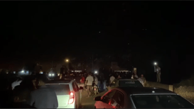 هاندەرانى یانەى خەلیفان رێگەى هامڵتۆنیان داخست