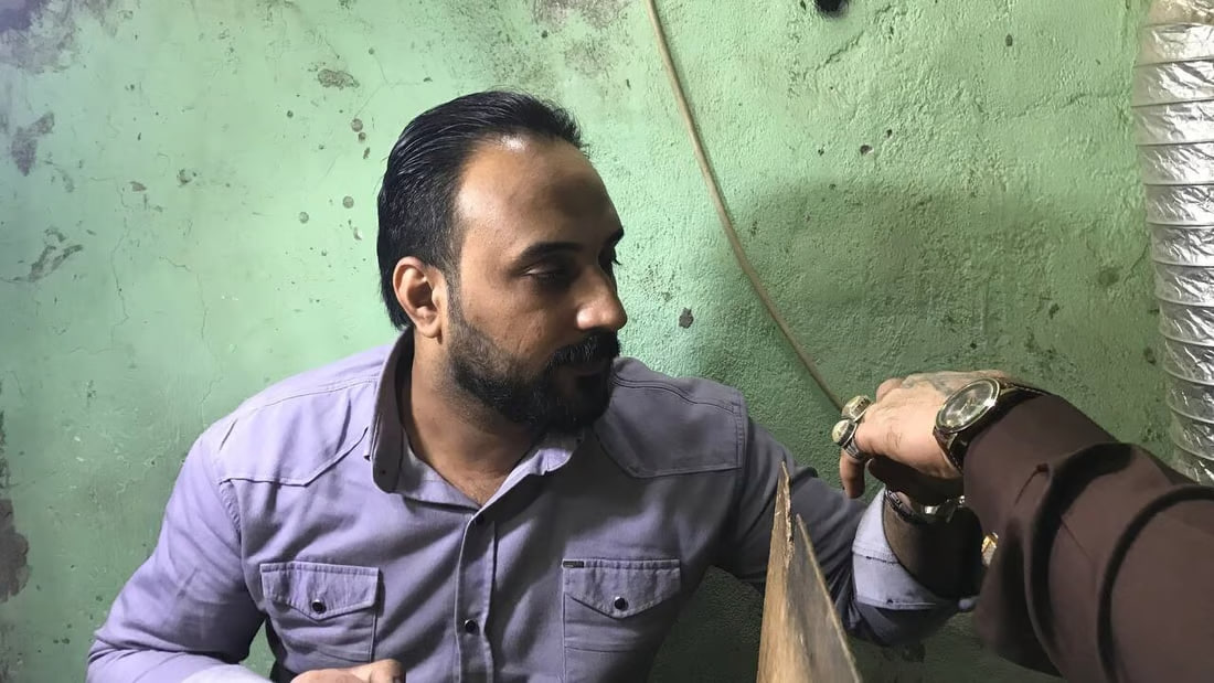 Gemstone sellers in Basra battle against fraudsters tarnishing their trade