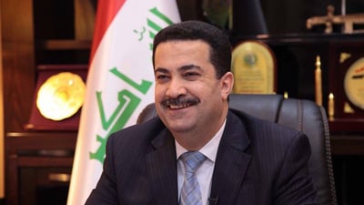 السوداني يعفي المركبات المخالفة ويفتح الخضراء أمام الأهالي في اليوم الوطني