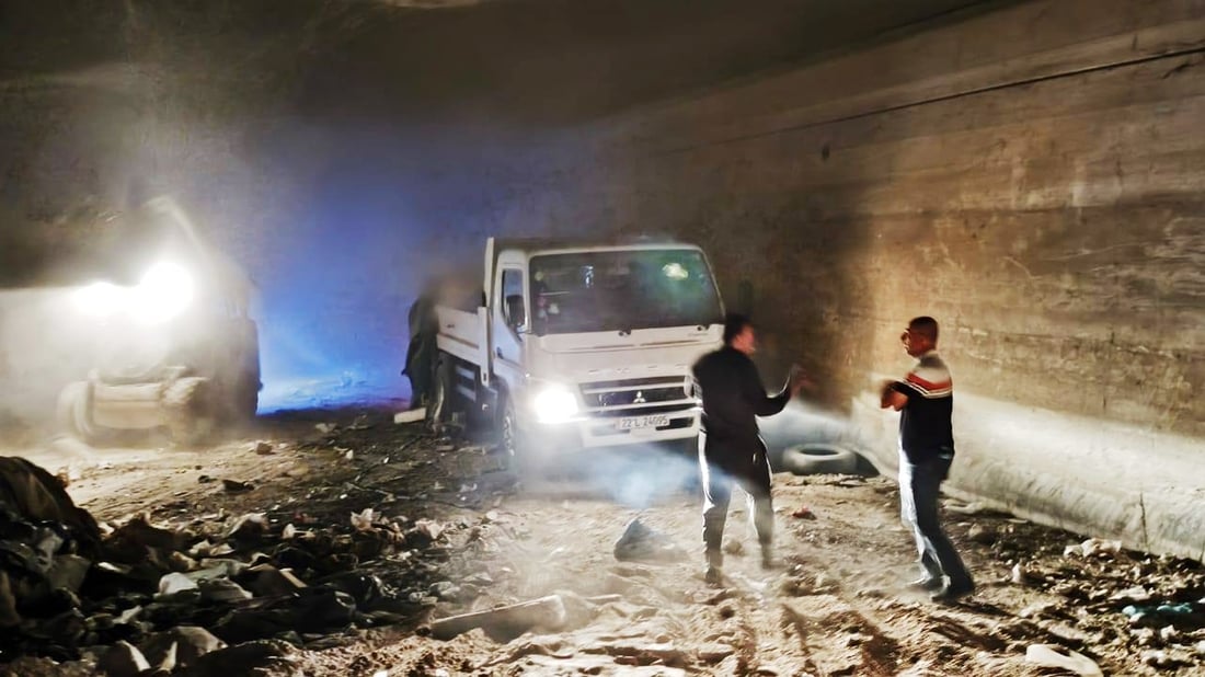 مامۆستای زانکۆیە و 15 ساڵە دەفدەژەنێت