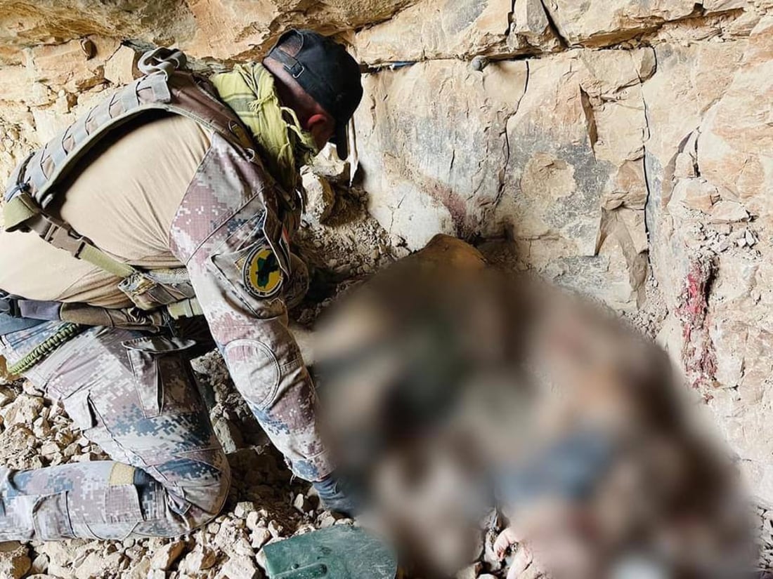 “فريق دراجات” لداعش يدفن تحت صخور حمرين.. بغارة جوية (صور)