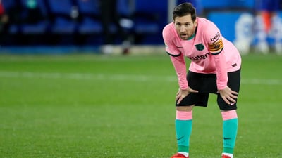 مێسی پێكانی هه‌یه‌ و راهێنه‌ره‌كه‌ی ئاگای لێنییه‌