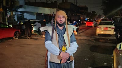 هەر بۆنەیەک هەبێت ئەو بەجلی کوردییەوە دەچێ