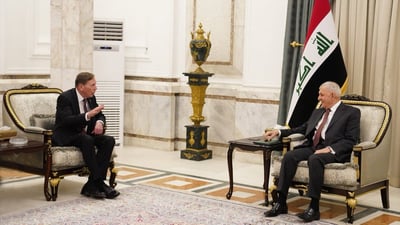 Iraqi president, Petraeus discuss security cooperation, regional affairs