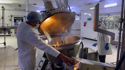 حصة المواطن البغدادي من ألبان أبو غريب أقل من “خاشوكة” يومياً