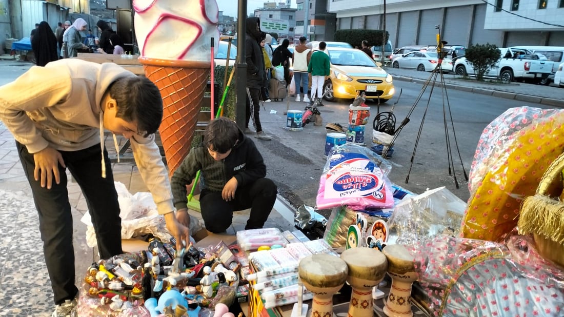 صور: أسواق بغداد الجديدة تستعد لإحياء “ليلة زكريا”.. على أمل الرزق والذريّة