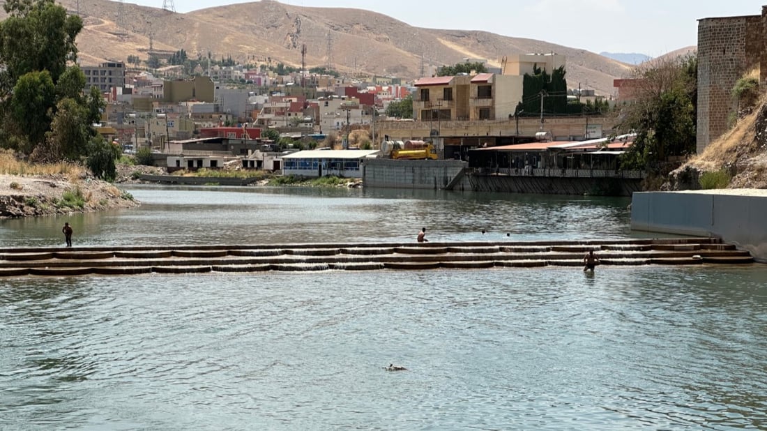 دهوك تمنع السباحة في نهرها إلا قرب جسر دلال وبإشراف الدفاع المدني