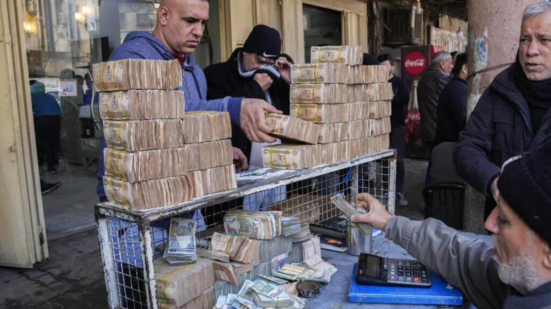 الدولار يواصل الصعود في بورصات العراق وسعر الصرف في بغداد يتجاوز 156 ألفاً
