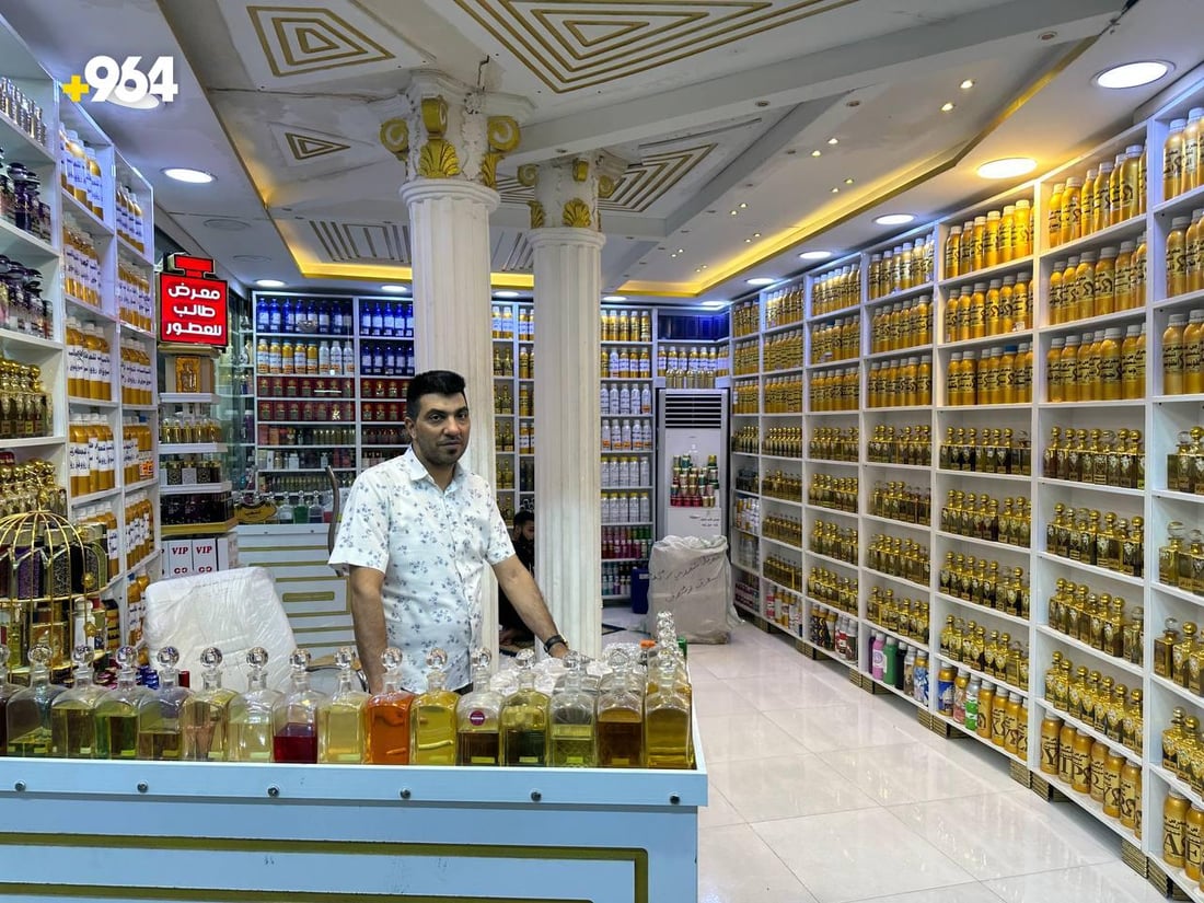 صانعو عطور الكوت: نقاوم الصيف بألف خلطة ونتفهّم عزوفكم عن العود والمسك (صور)