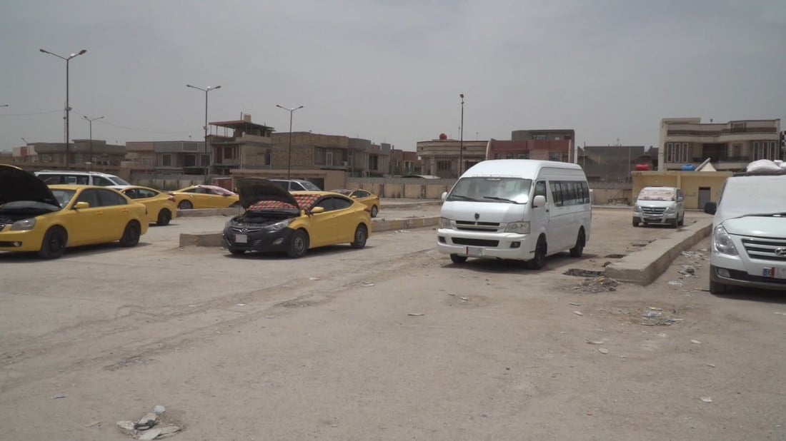 صور: طابور كراج الحلة غاضب من الچابك.. “يخطف العبرية بينما ننتظرهم لساعات”