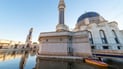الحبس 4 سنوات لموظفين زورا موافقات رئيس ديوان الوقف السني السابق