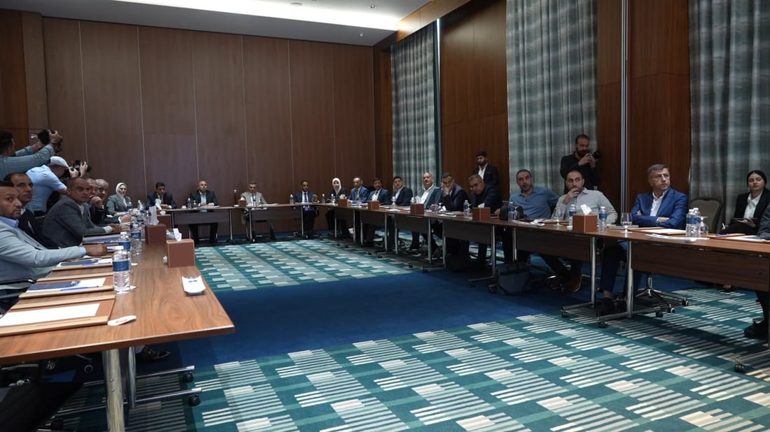 البصرة ستبني برجاً بارتفاع 130 متراً في كازينو لبنان.. العيداني استعرض الخرائط