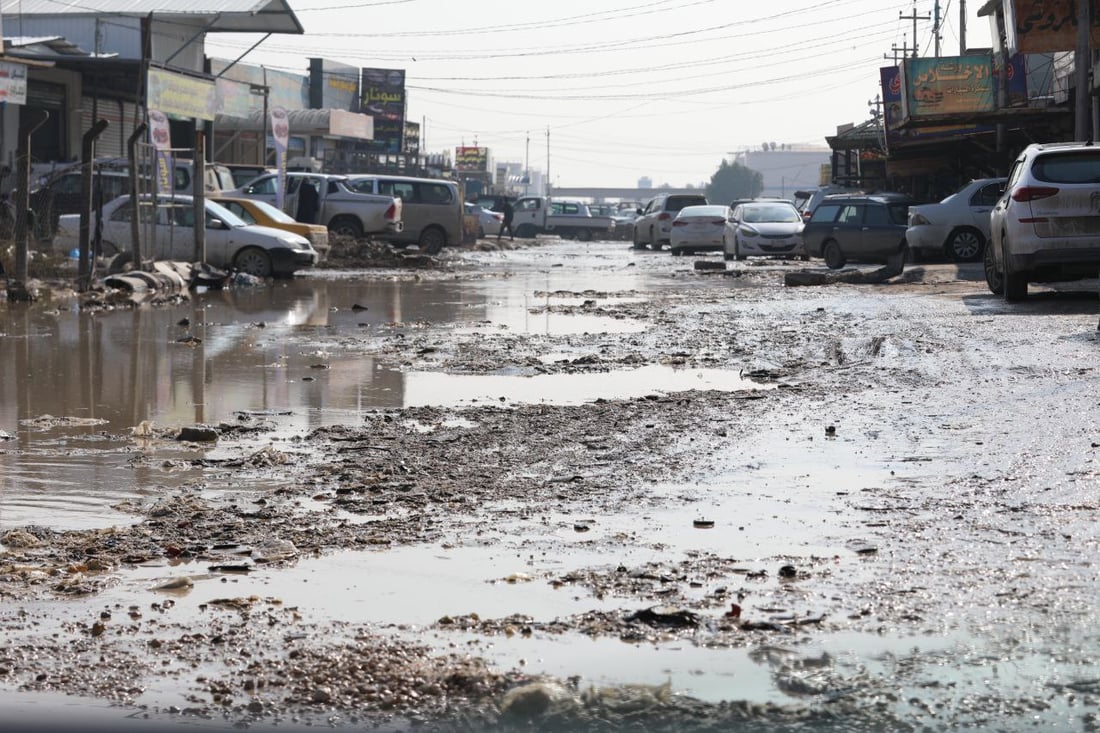 بالصور: الأمطار تمنح إجازة اجبارية لأكثر من 4000 عامل في صناعية الديوانية