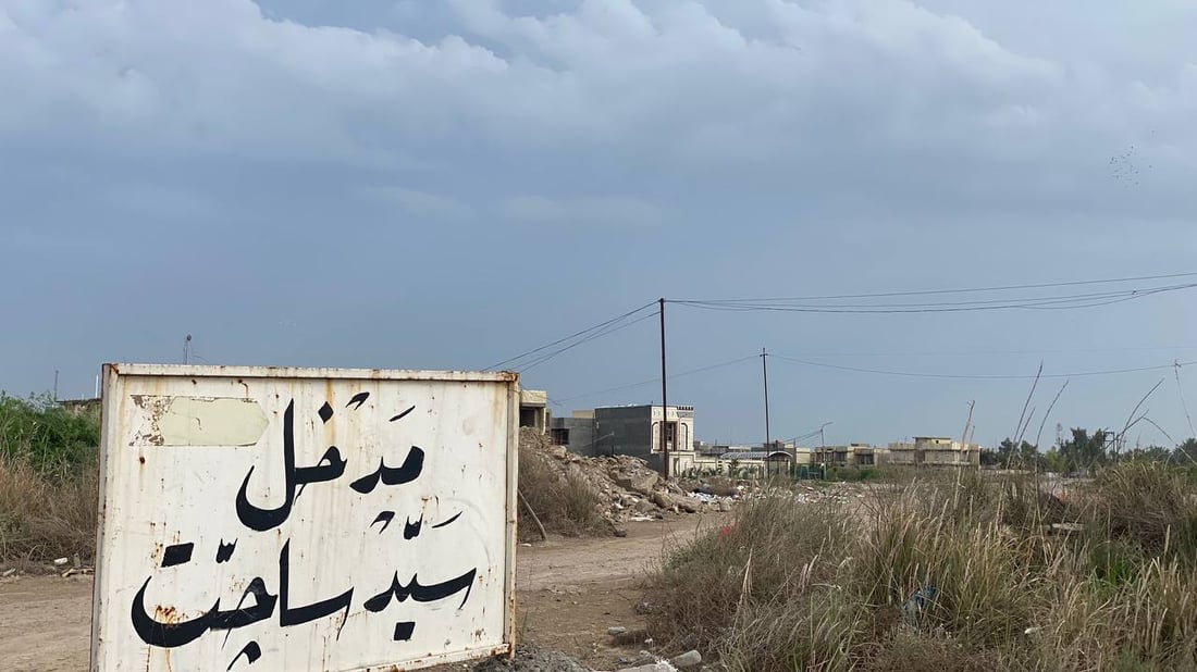 خرنابات: حي الـ3 آلاف بلا كهرباء ولا إكساء.. مرشح سابق ساهم بالـ”سبيس” مرة واحدة