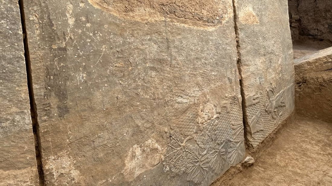 صور: جداريات لجنود سنحاريب وبساتينه.. ابرز نتائج التنقيب الأمريكي في الموصل