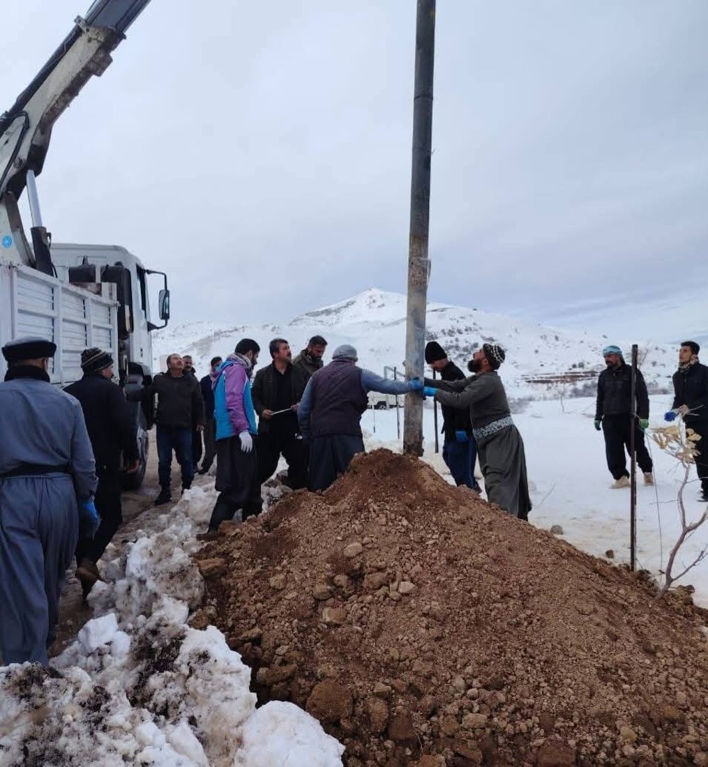 لە شارباژێر بەفر و باوبۆران 60 عەمودی خست