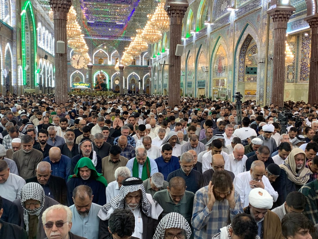 صور من صلاة العيد في كربلاء.. الأمطار منعت إقامتها بين العتبتين (صور)