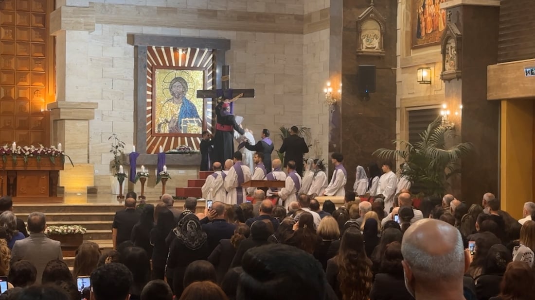 عينكاوة: إنه عطش المسيح في جمعة الصلب.. فيديو من تراتيل “آمين” الساحرة