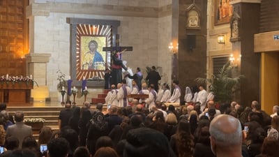عينكاوة: إنه عطش المسيح في جمعة الصلب.. فيديو من تراتيل “آمين” الساحرة