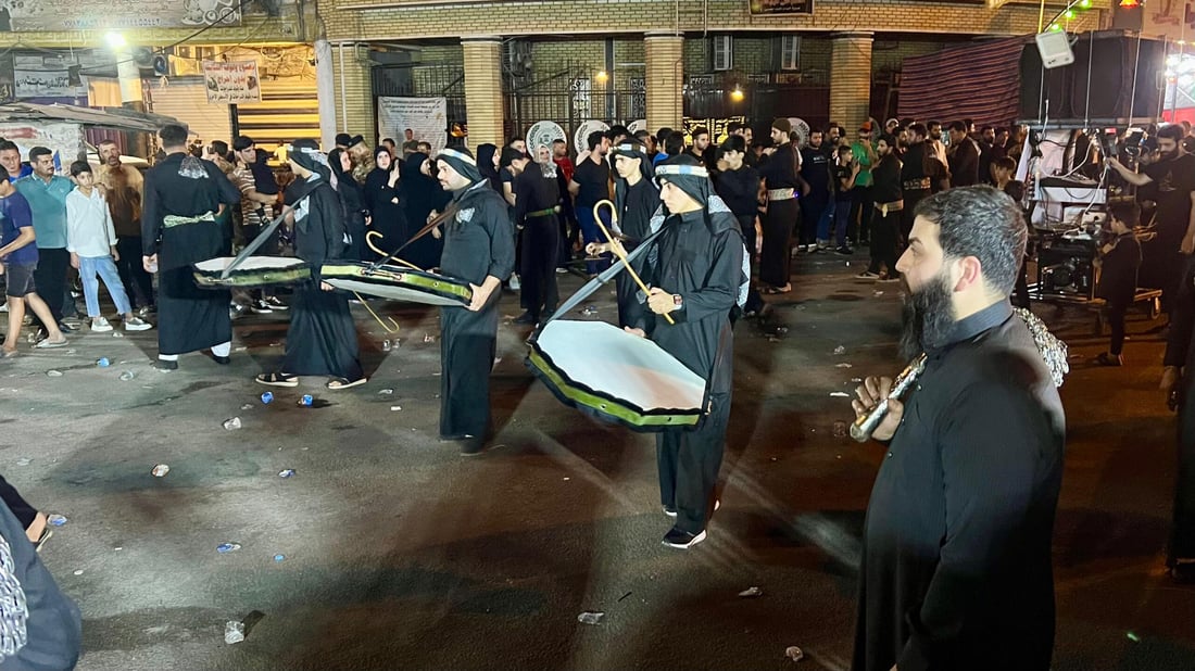 الليل في شارع الكفاح البغدادي.. كل المواكب تتجه إلى هنا (صور)