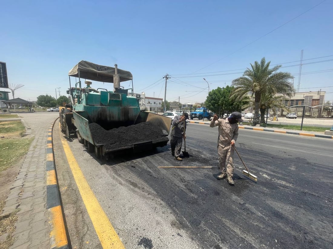 النجف تستغرب: لماذا تبلطون في وقت الذروة!.. والبلدية توضح