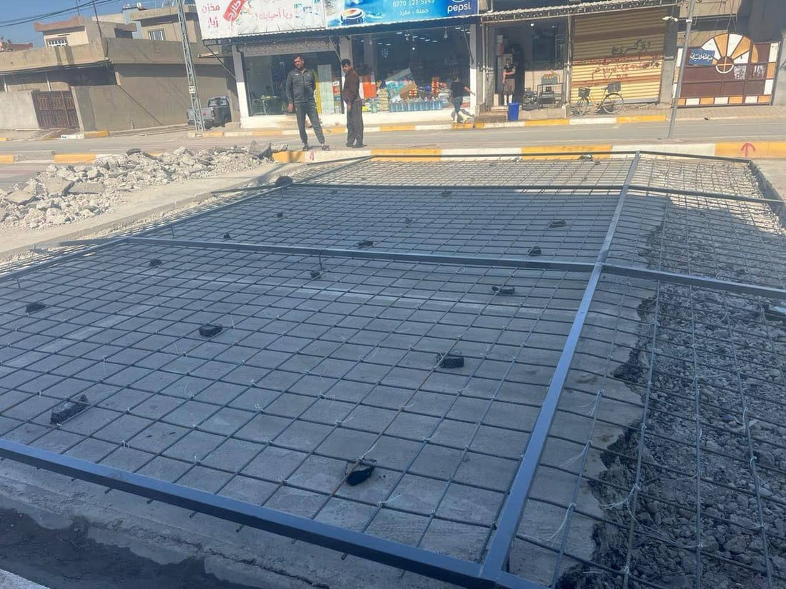 بلدية كركوك تزيح المطبات العشوائية وتستبدلها بنظامية (صور)