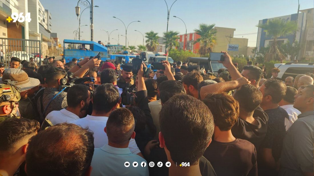 تەقە بەسەر خۆپیشاندەرانی رەحیماوا دەکرێت