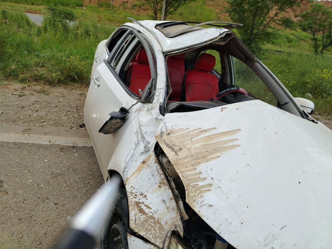 ئۆتۆمبێلێک وەرگەڕا؛ هاوڵاتییەک گیانی لەدەستدا و کەسێکیش بریندارە