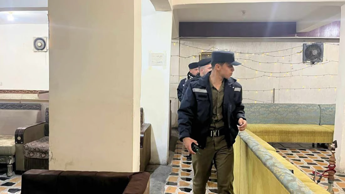 Al-Warka police detain teenagers in Muthanna cafes