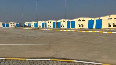 وثائق: علوة الديوانية مؤجرة للباعة بمليار دينار ومغلقة بأوامر “متنفذين”