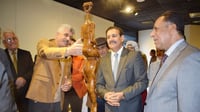 صور: نحات كربلاء تأتيه الأفكار ليلاً.. وسام الدبوني بدأ ...