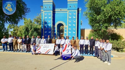 مدارس بابل تحتفل باليوم الوطني أمام البوابة التاريخية (صور)